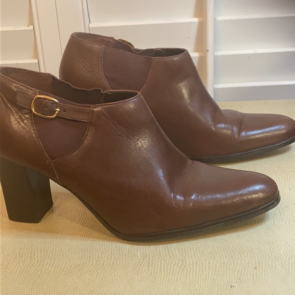 Bruno Valenti Brown Leather Booties